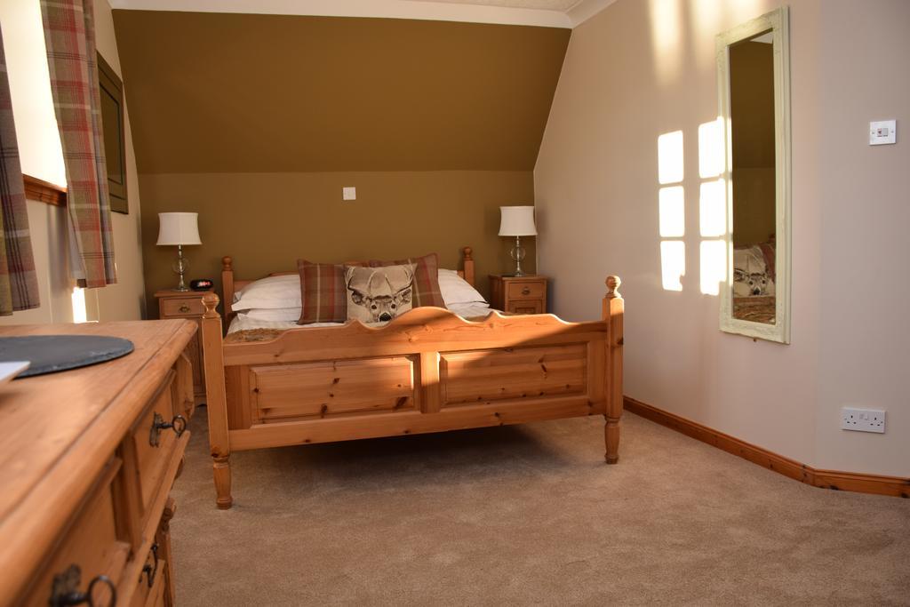 Contin Lochview Guesthouse מראה חיצוני תמונה
