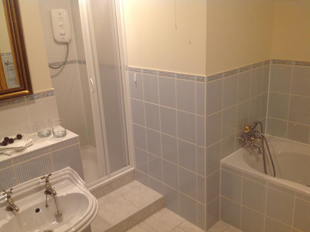 Contin Lochview Guesthouse מראה חיצוני תמונה