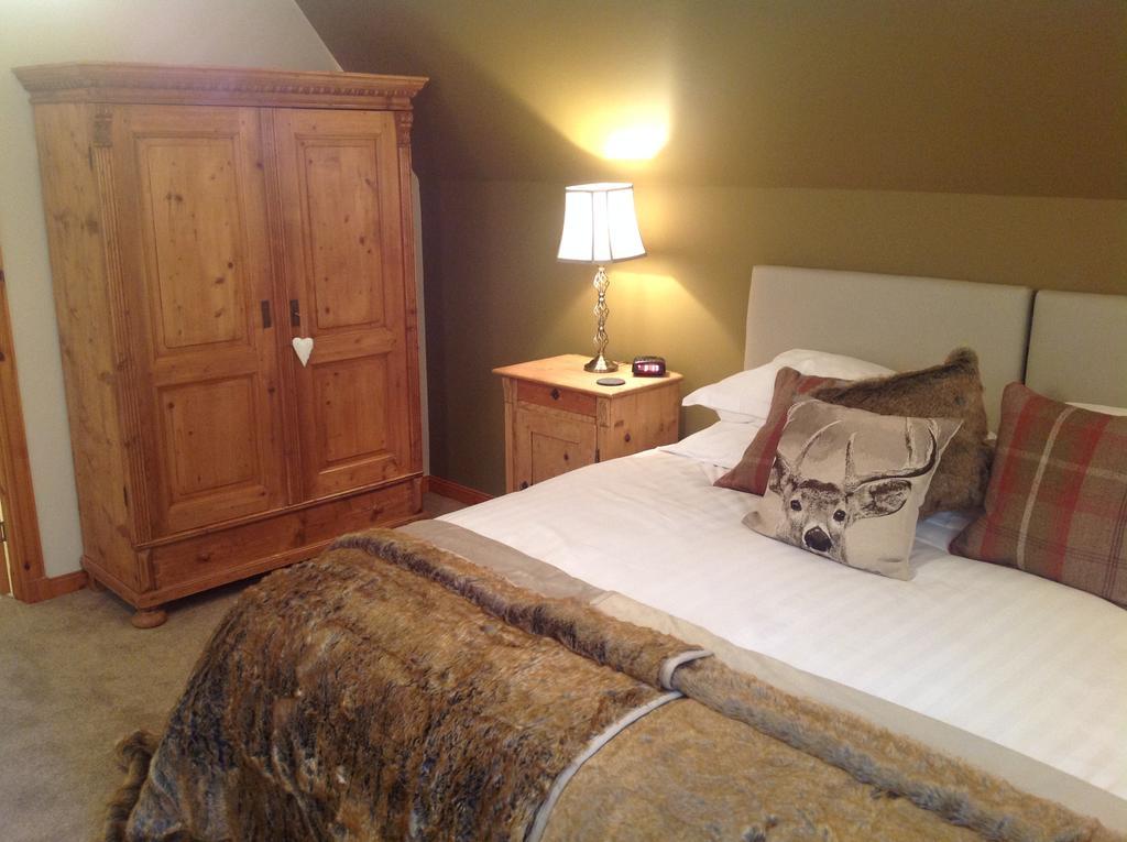 Contin Lochview Guesthouse מראה חיצוני תמונה