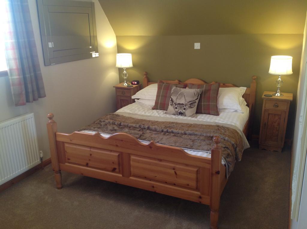 Contin Lochview Guesthouse מראה חיצוני תמונה